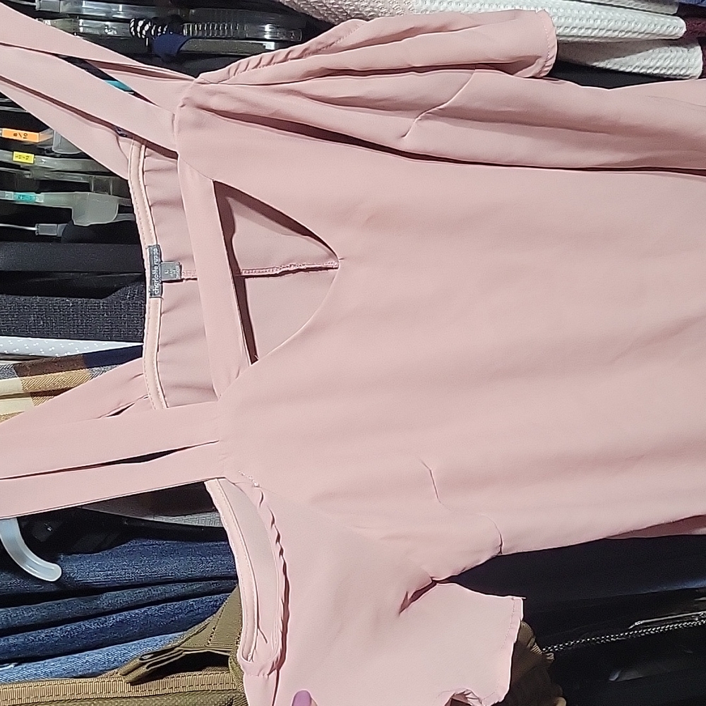 Shirt - Picture 3 of 4